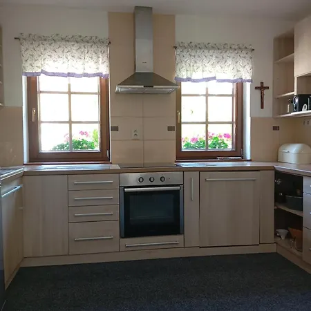 Bed & Breakfast Tri Korunky 3*