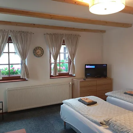 Tri Korunky Bed & Breakfast 3*
